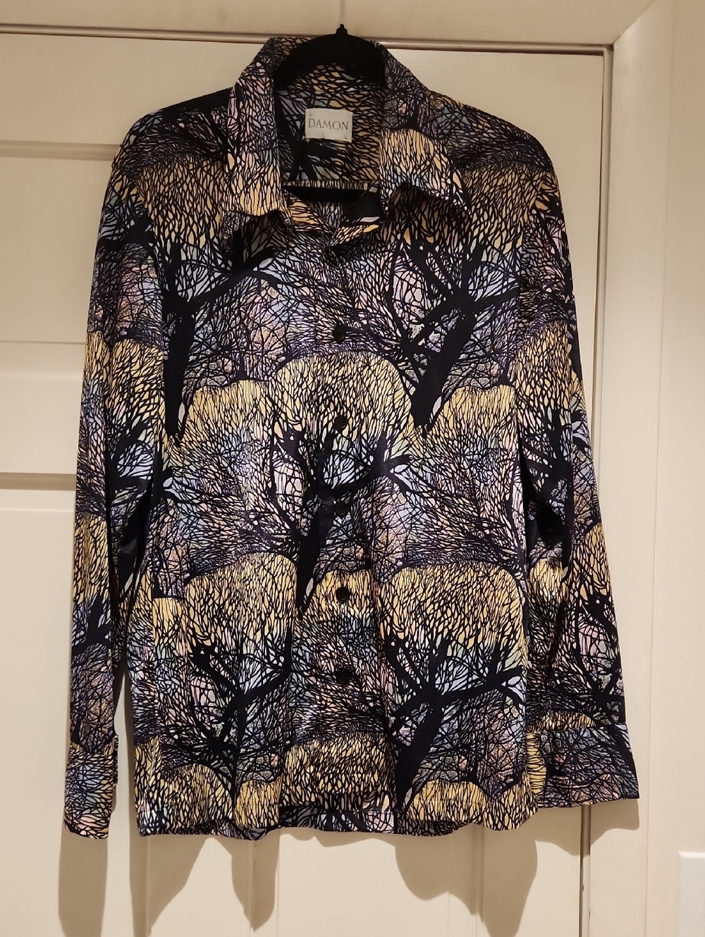 AMAZING 70s Damon Black & Cream Multicolor 70s Tree-Print Button Down Shirt